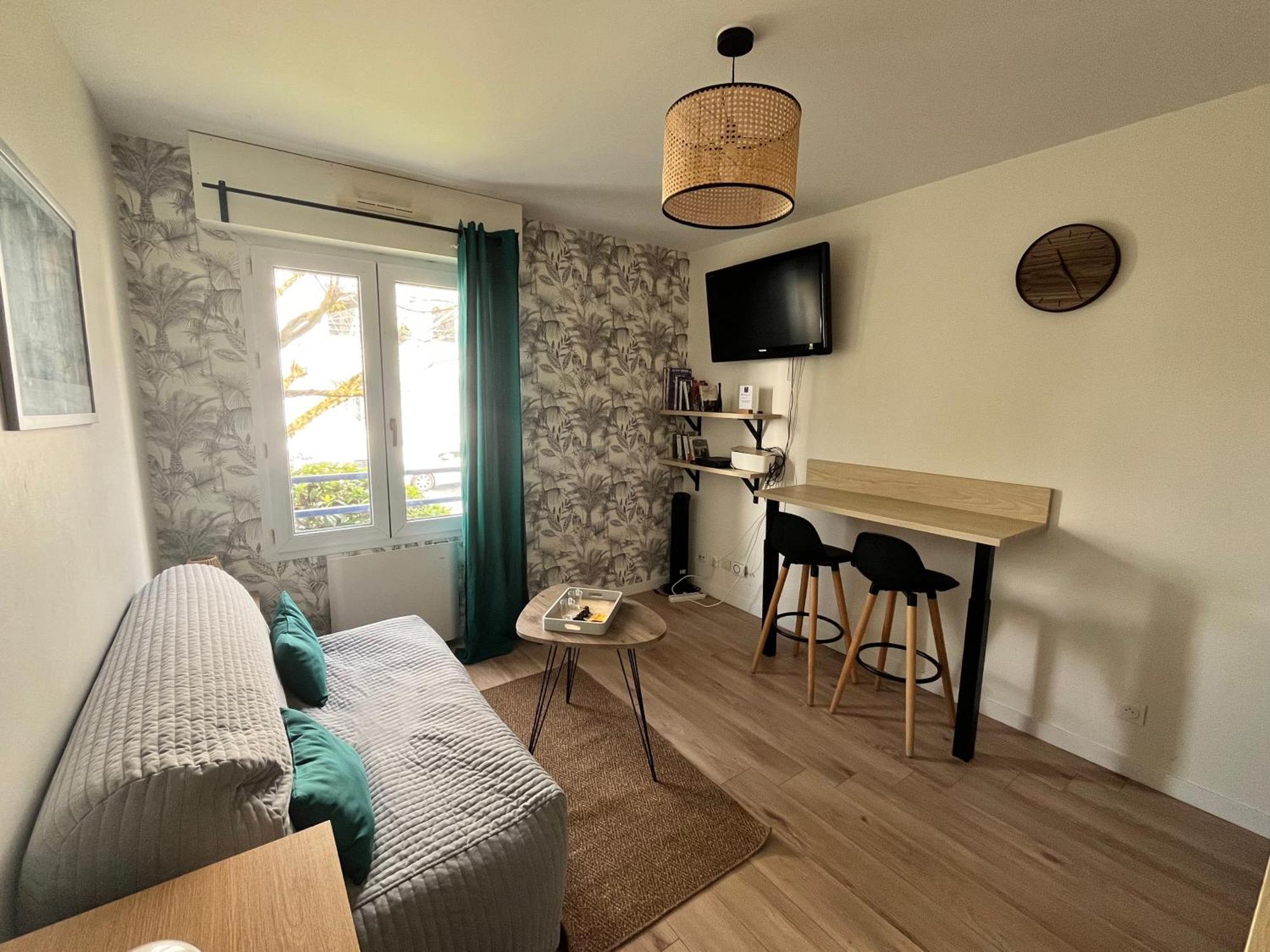Agreable Studio Calme - Proche Tramway Et Centre น็องต์ ภายนอก รูปภาพ