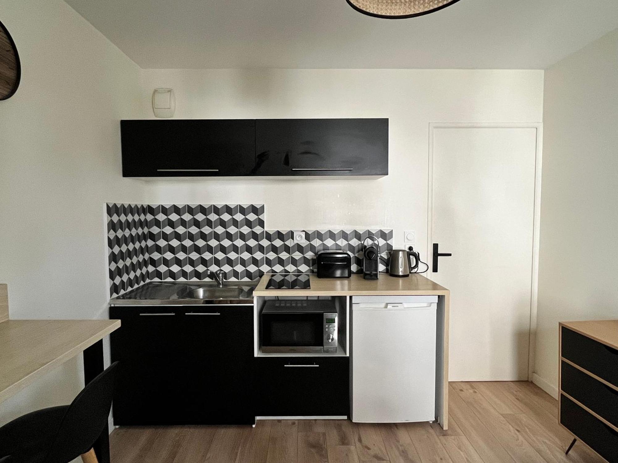 Agreable Studio Calme - Proche Tramway Et Centre น็องต์ ภายนอก รูปภาพ